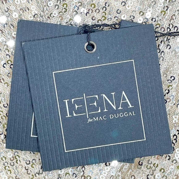 Mac Duggal NWT Sequin Sleeveless Column Gown Nude Silver Size 8 11276 - Picture 6 of 8